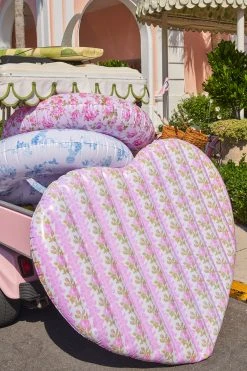 LSF Blooming Heirloom Heart Float New Arrivals